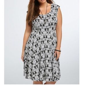Torrid Disney Evil Queen sleeveless keyhole cut back dress - Size 1 (XL)